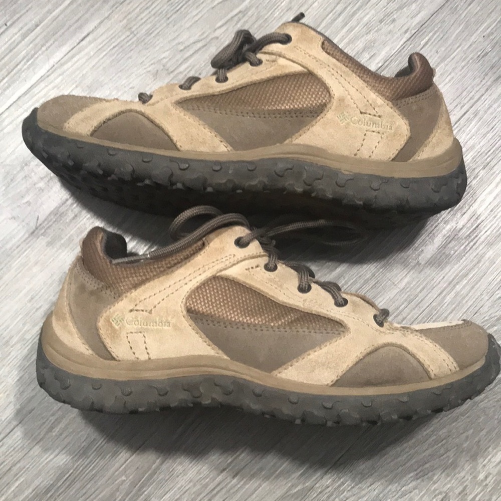 Columbia Trail Trekker Hiking Sneakers size 8